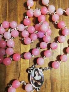 ŚWIĘTA RITA - RÓŻANIEC Z RELIKWIĄ - RÓŻOWY