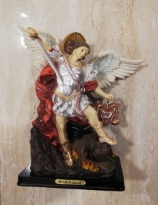 MICHAŁ ARCHANIOŁ - figura 30 cm