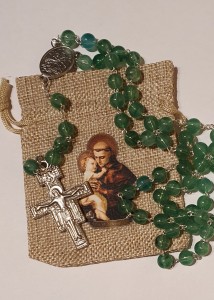Św. ANTONI -RÓŻANIEC Z RELIKWIĄ -zielony-krzyż franciszkański