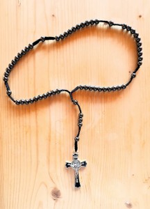 MOCNY RÓŻANIEC MĘSKI Z HEMATYTU