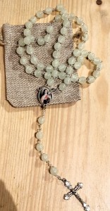 TERESA OD DZIECIĄTKA JEZUS - różaniec z relikwią 2