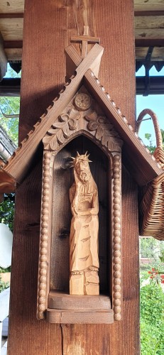 KAPLICZKA-GORALSKA-rzezba_122423 (002).jpg