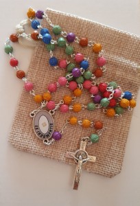 ŚWIĘTY MIKOŁAJ - RÓŻANIEC KOLOROWY  z relikwią
