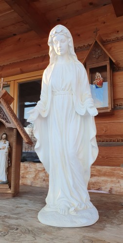 duza-figura- matki-bozej.jpg