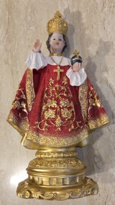 FIGURKA DZIECIĄTKO JEZUS PRASKIE - 30 CM