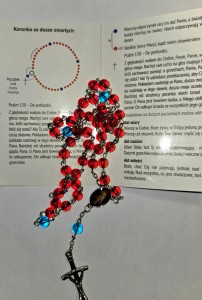 KORONKA ZA DUSZE ZMARŁYCH - szklane paciorki