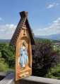 kapliczka-drewniana-rzezbiona-rekodzielo-maryja-niepokalana.jpg